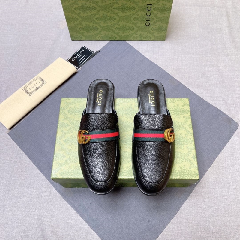 G*u*i slippers
